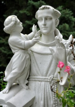 Statue of Saint Anthony of Padua